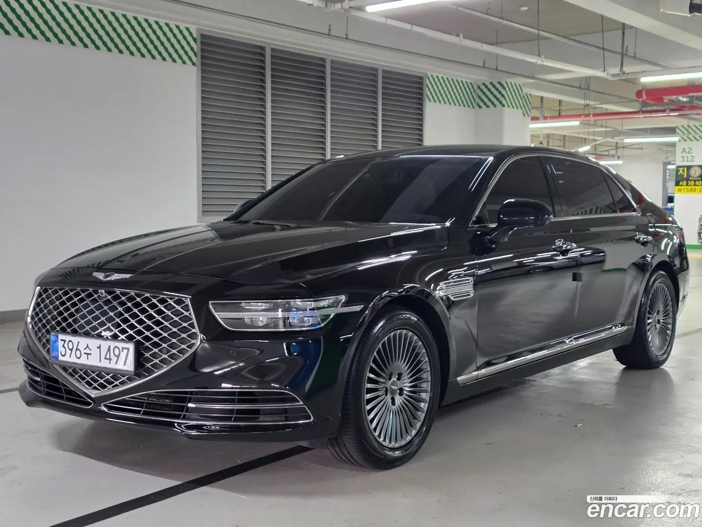 Main__Slider__Photo:G90 Genesis 2021.6-0