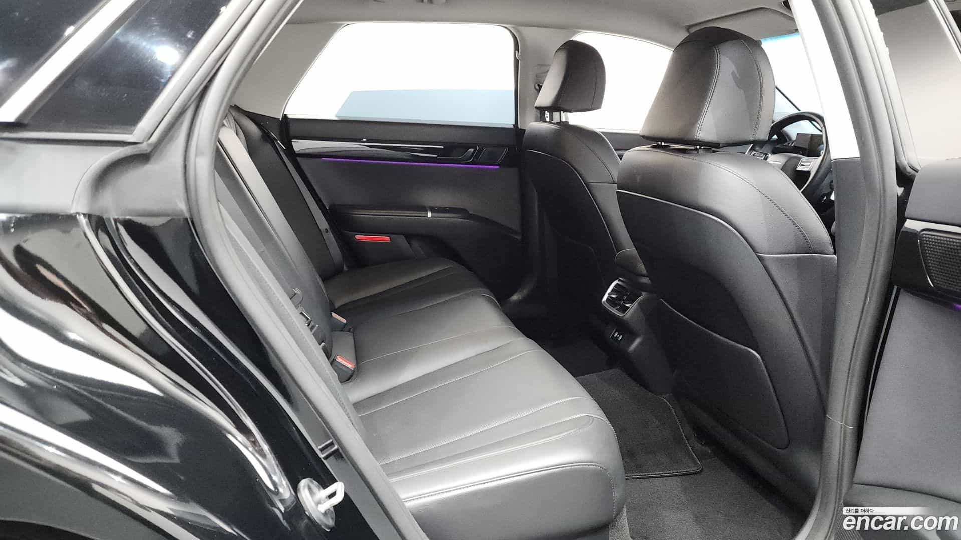 Grandeur Hyundai 2023.4-OPTION-015