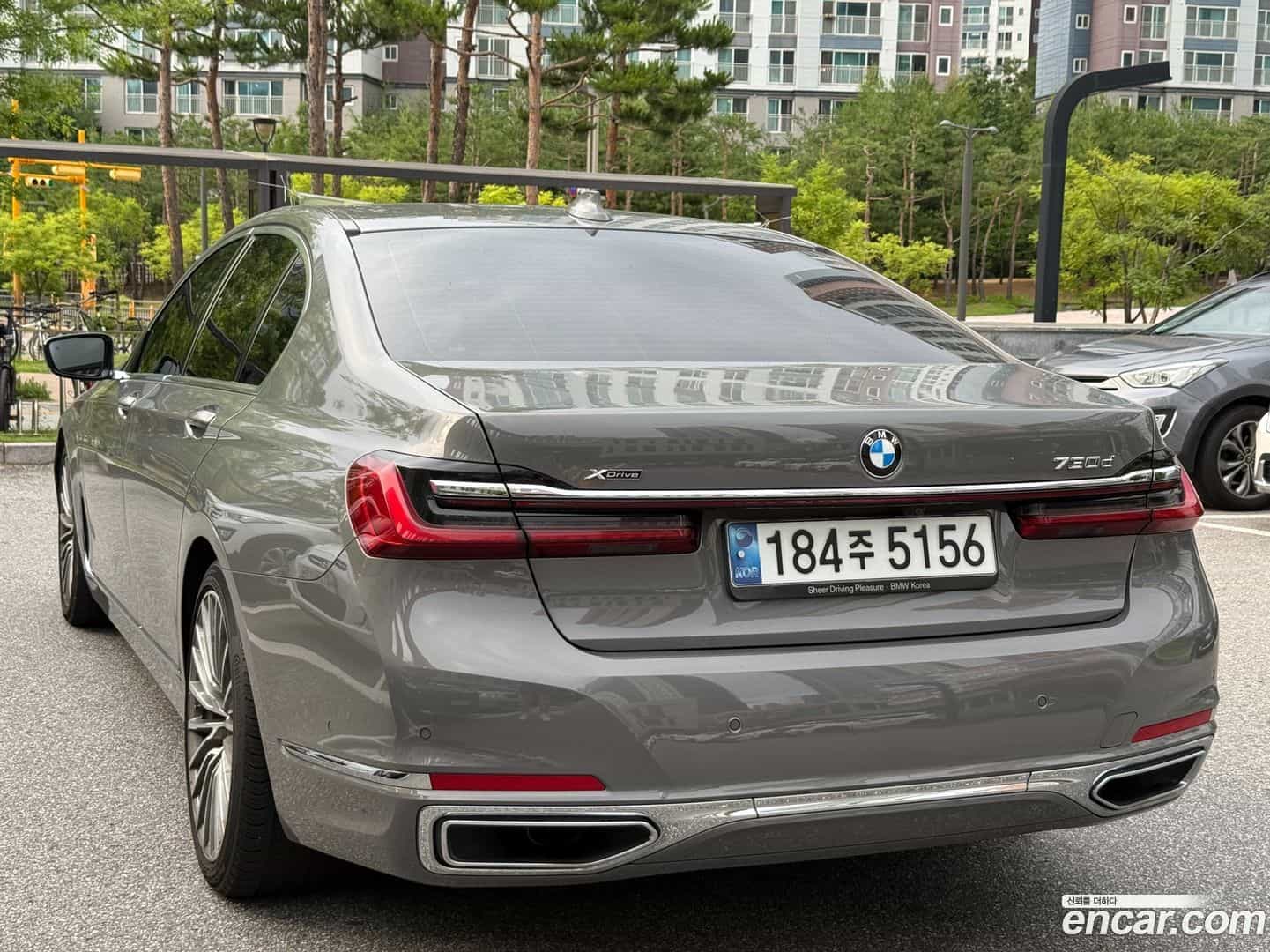 7-Series BMW 2021.1-OUTER-003