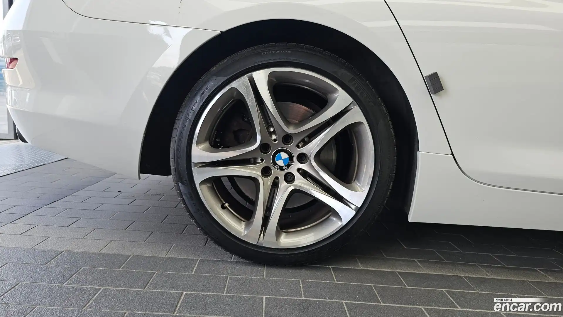 6-Series BMW 2014.5-OUTER-005