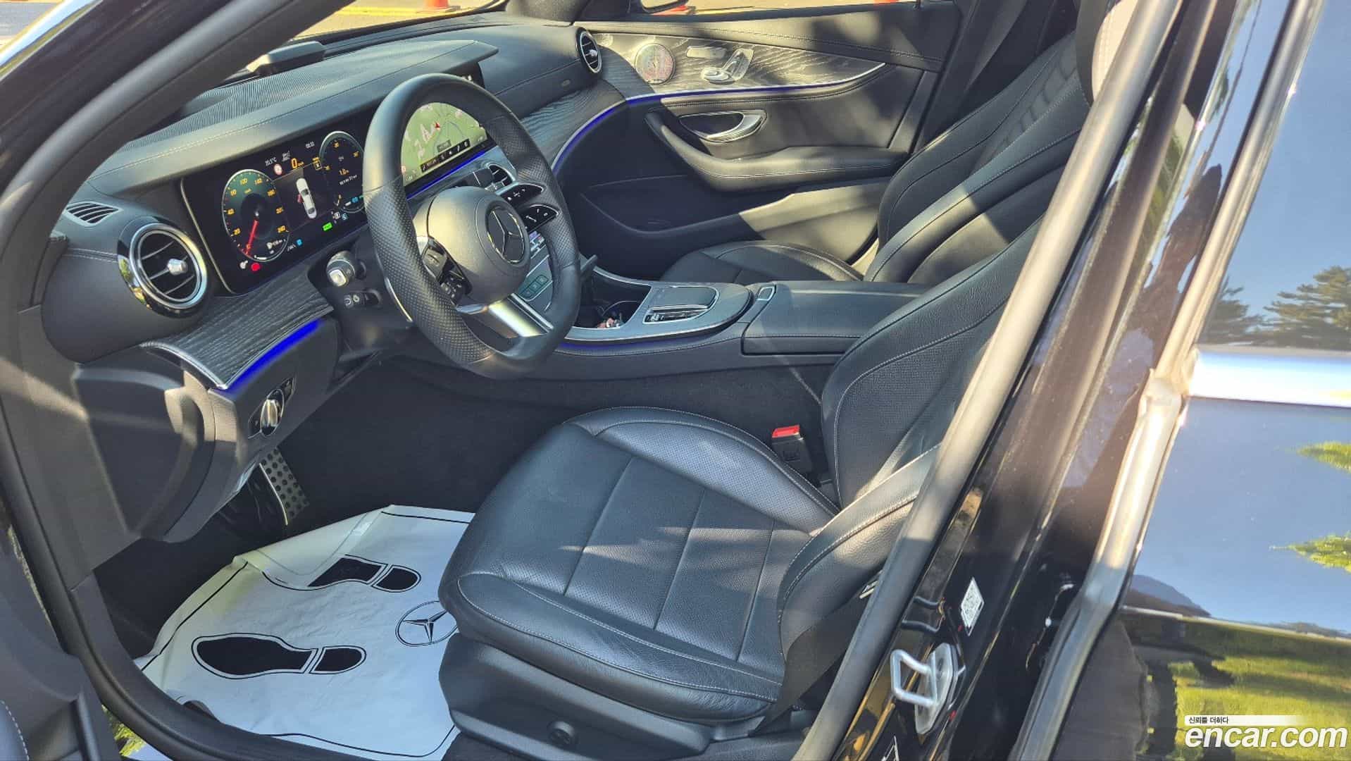 E-Class Mercedes-Benz 2022.6-INNER-007