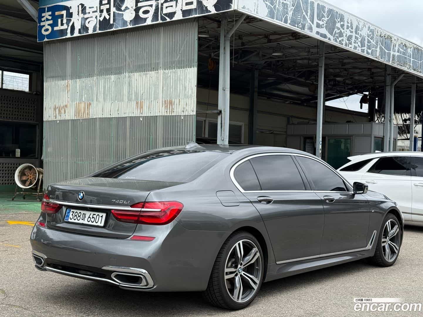 7-Series BMW 2018.11-OUTER-004