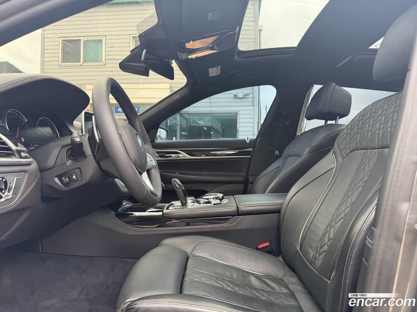 7-Series BMW 2018.11-INNER-008