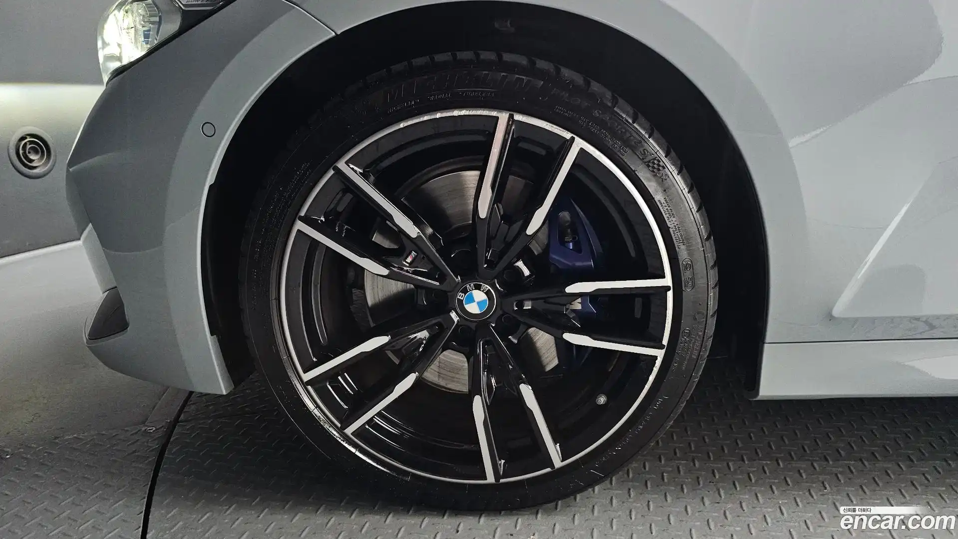 3-Series BMW 2023.5-OUTER-005