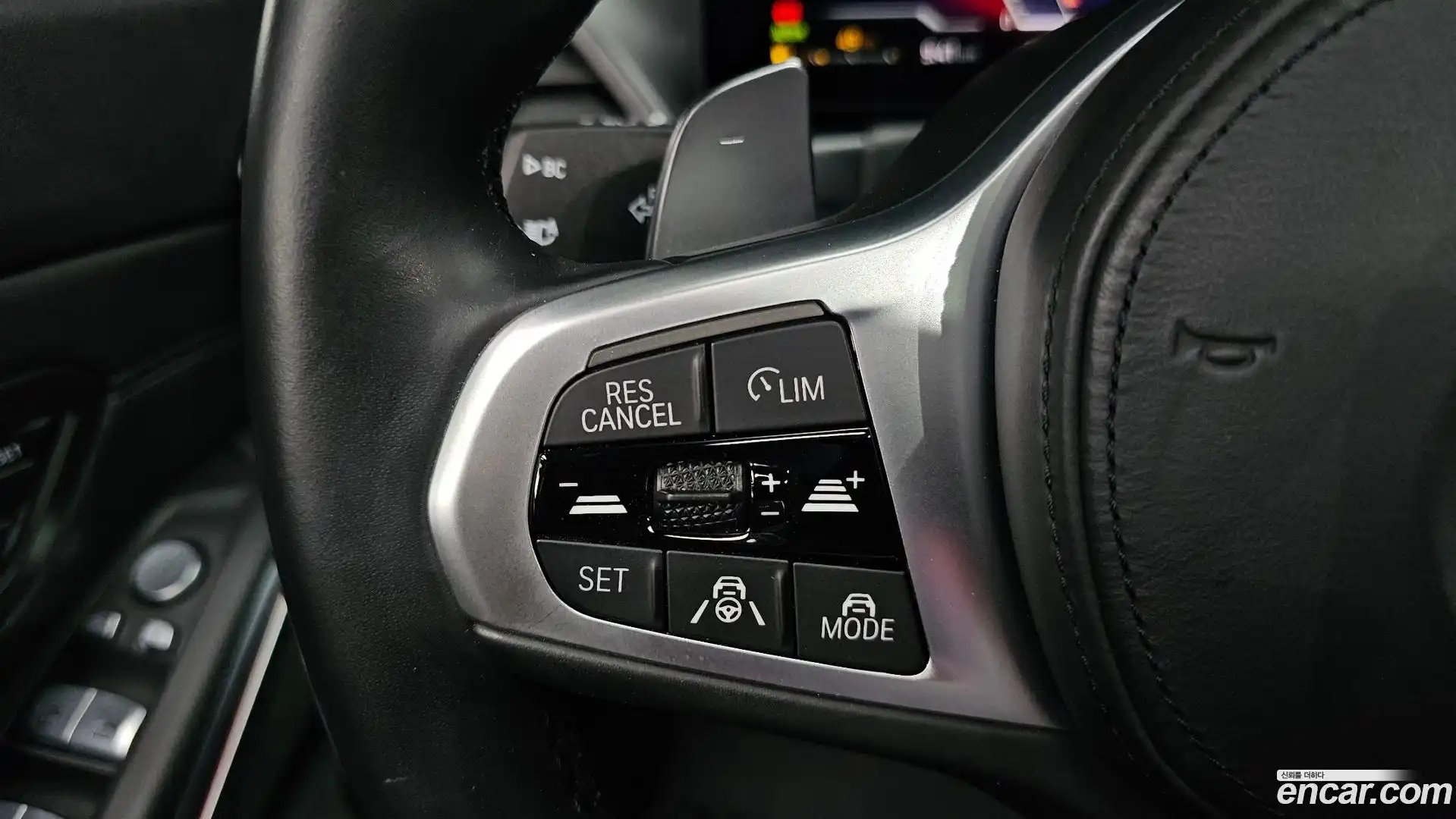 3-Series BMW 2023.5-OPTION-047