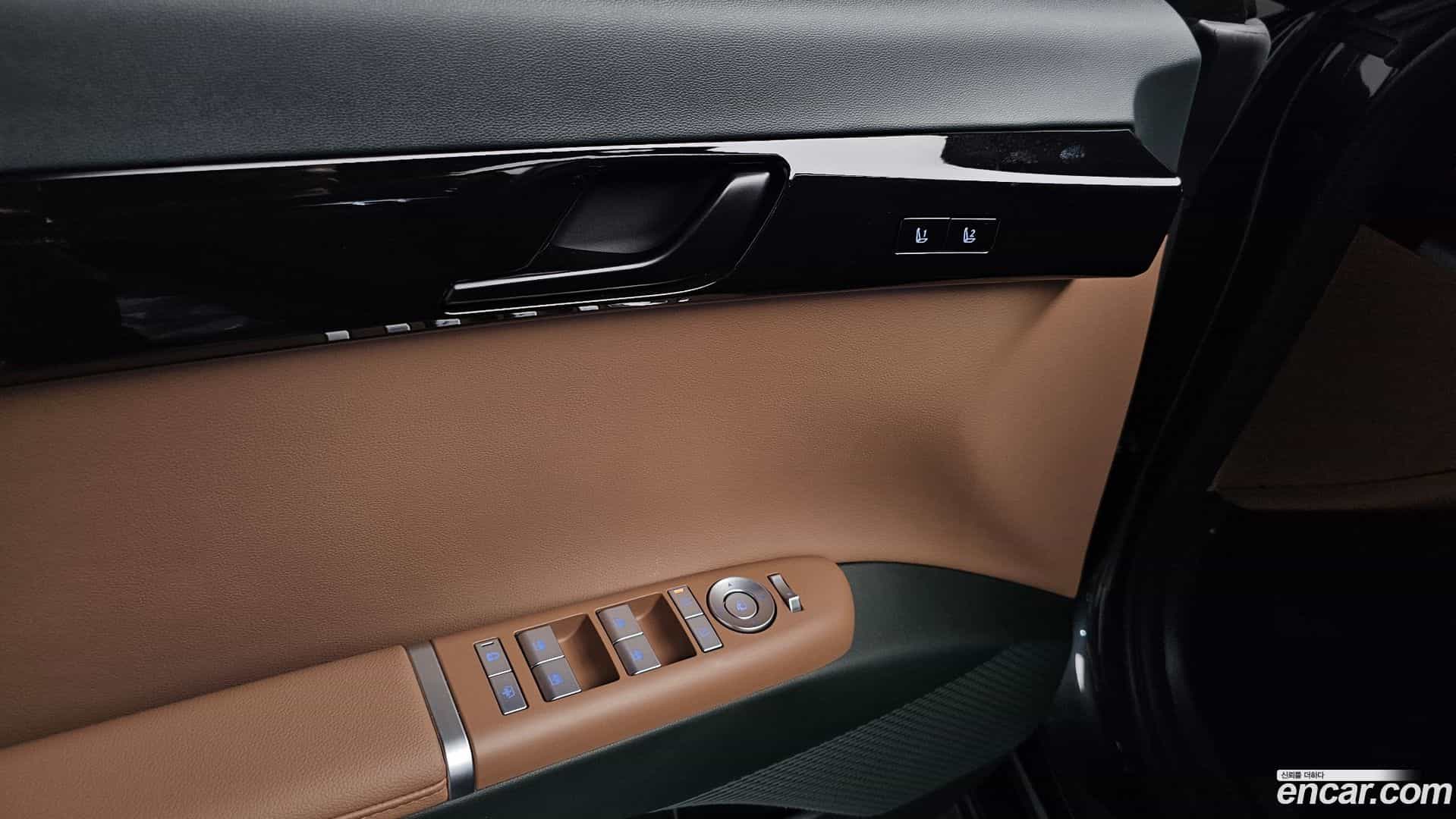 Grandeur Hyundai 2024.11-OPTION-049