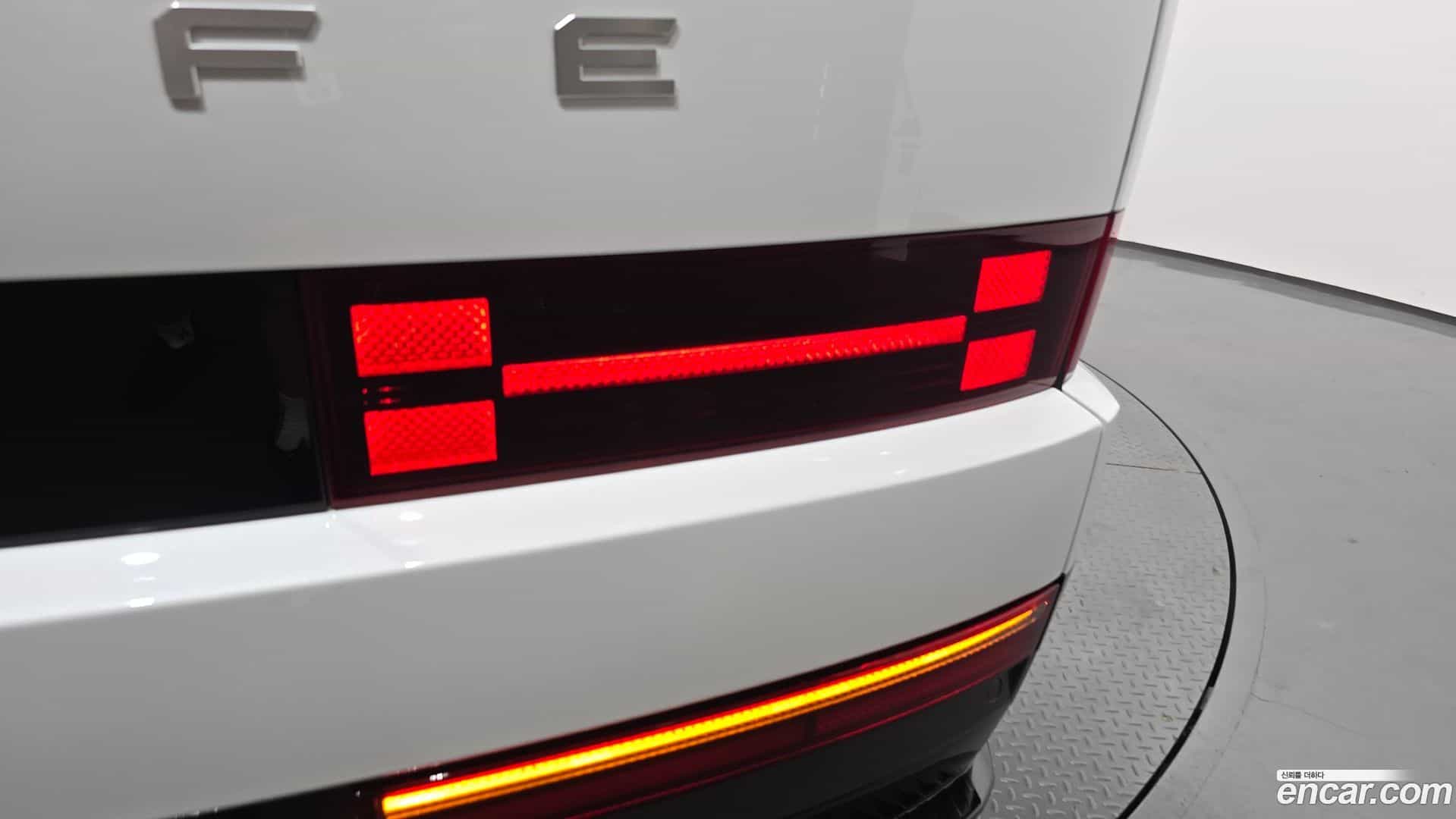 Santafe Hyundai 2025.1-OUTER-033
