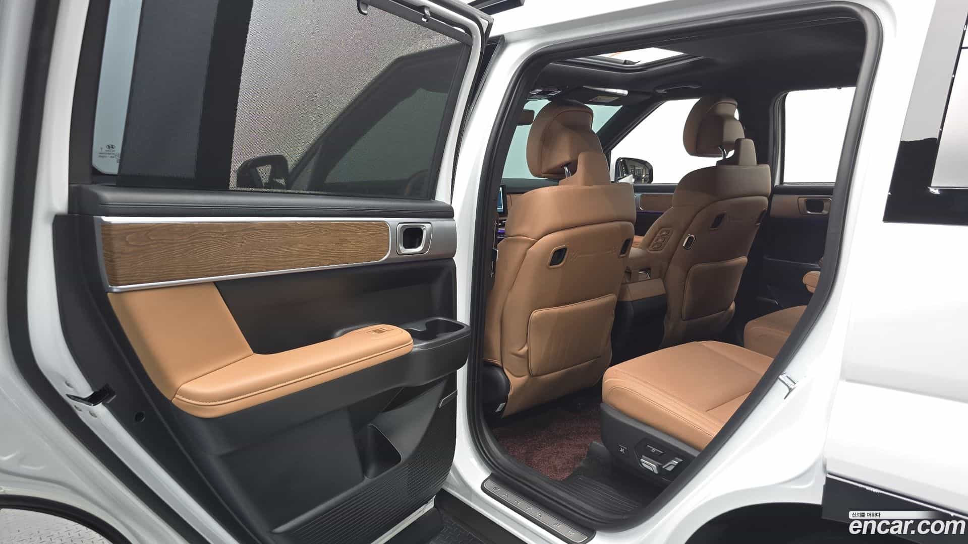 Santafe Hyundai 2025.1-INNER-036
