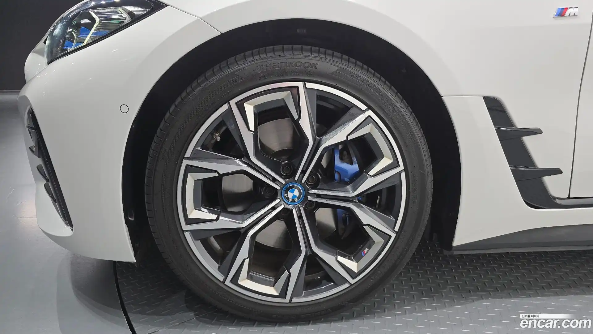 i4 BMW 2022.6-OUTER-005
