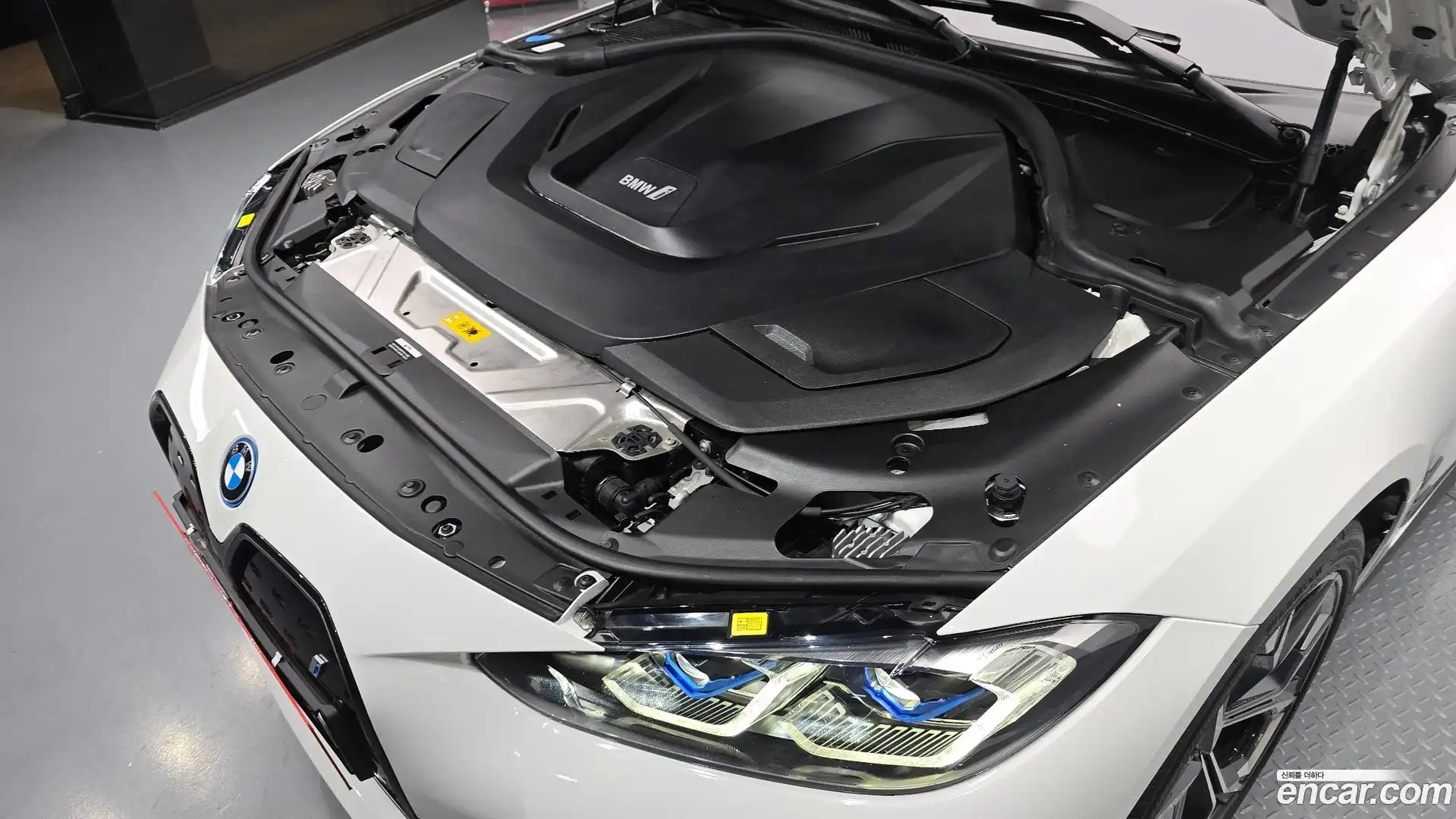 i4 BMW 2022.6-OUTER-006