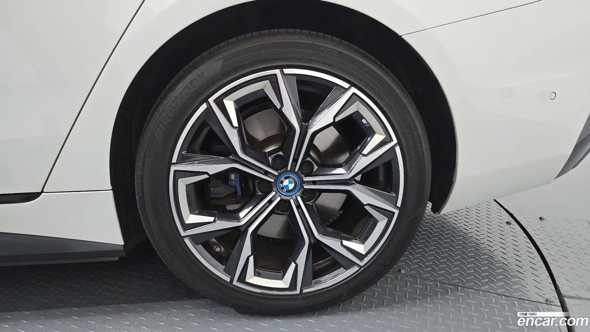i4 BMW 2022.6-OUTER-031