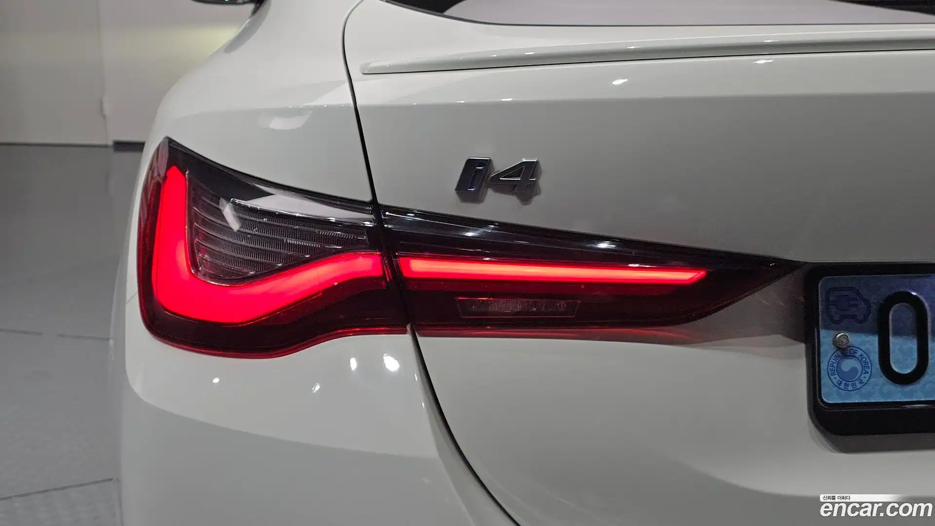 i4 BMW 2022.6-OUTER-033