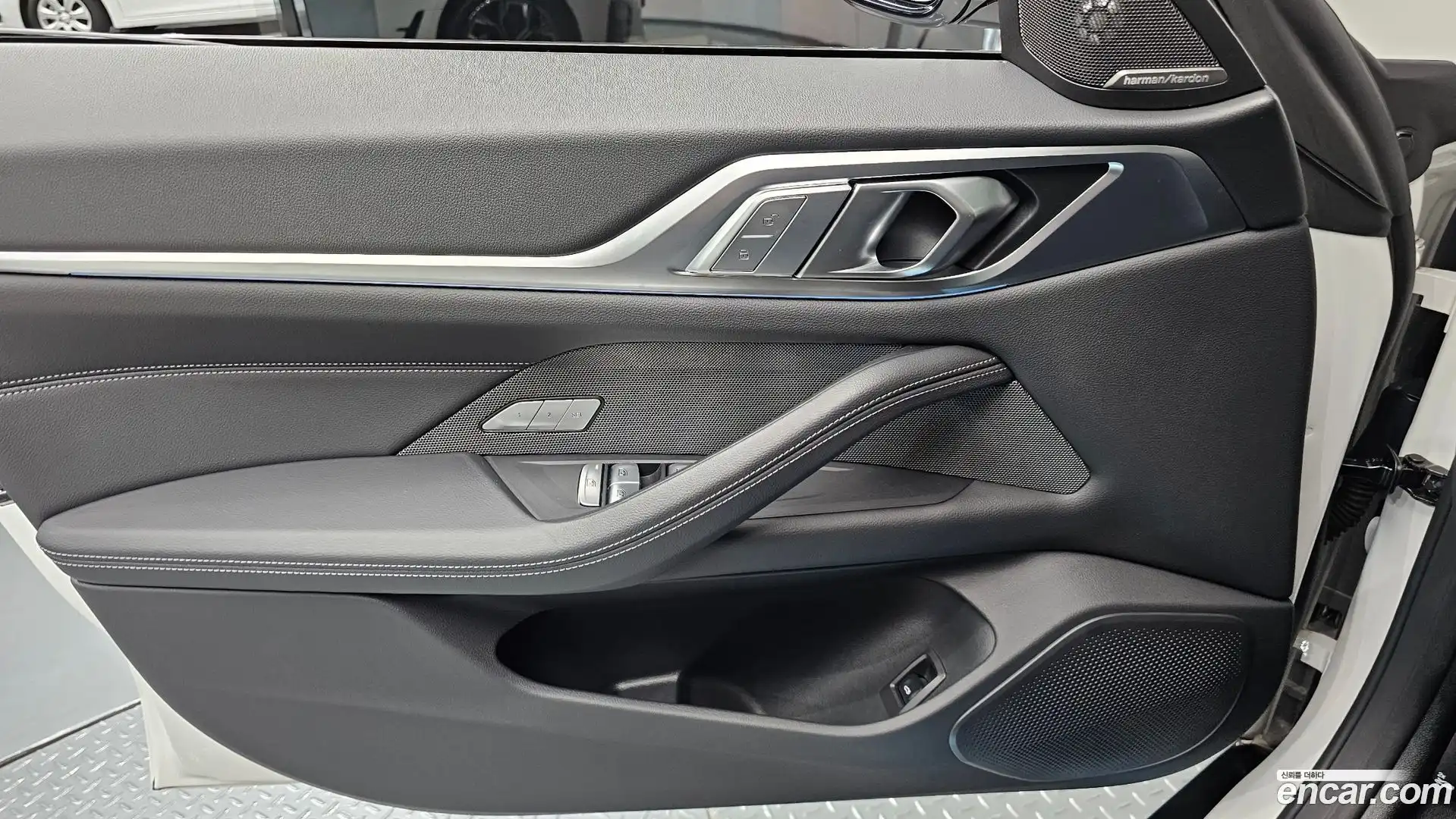 i4 BMW 2022.6-INNER-034