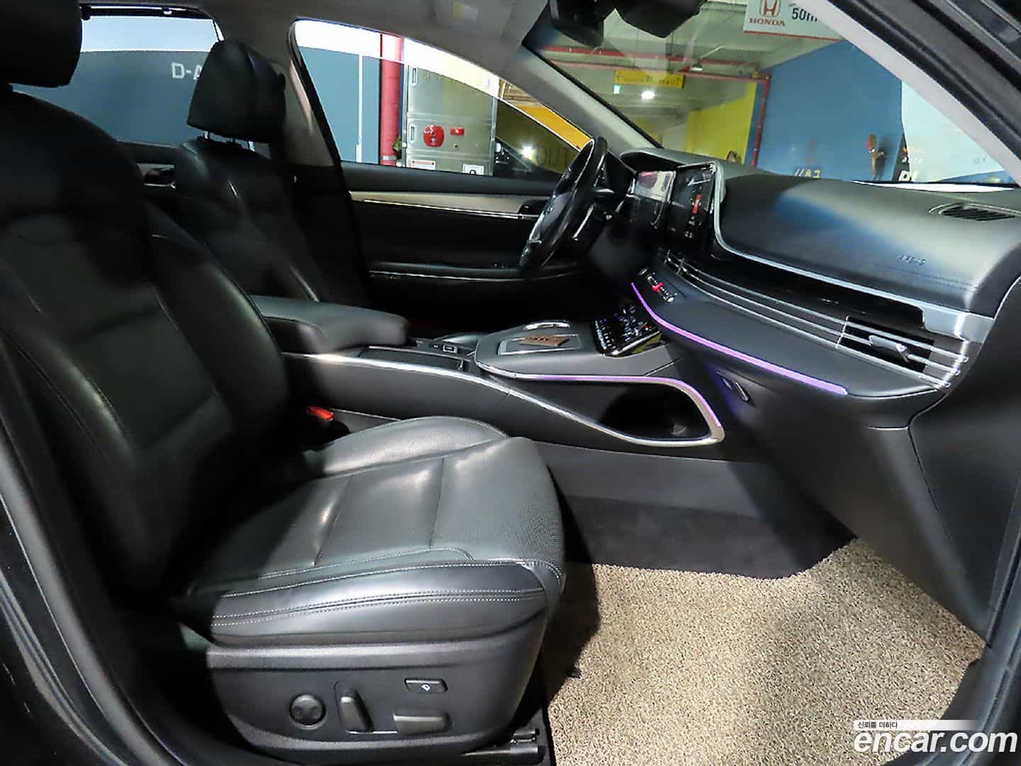 Grandeur Hyundai 2020.3-INNER-008