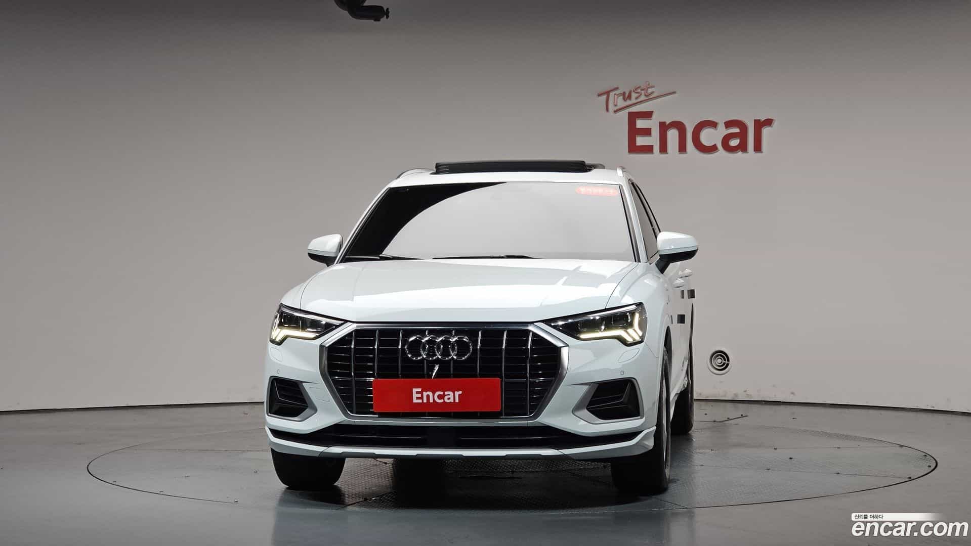 Q3 Audi 2020.10-OUTER-003