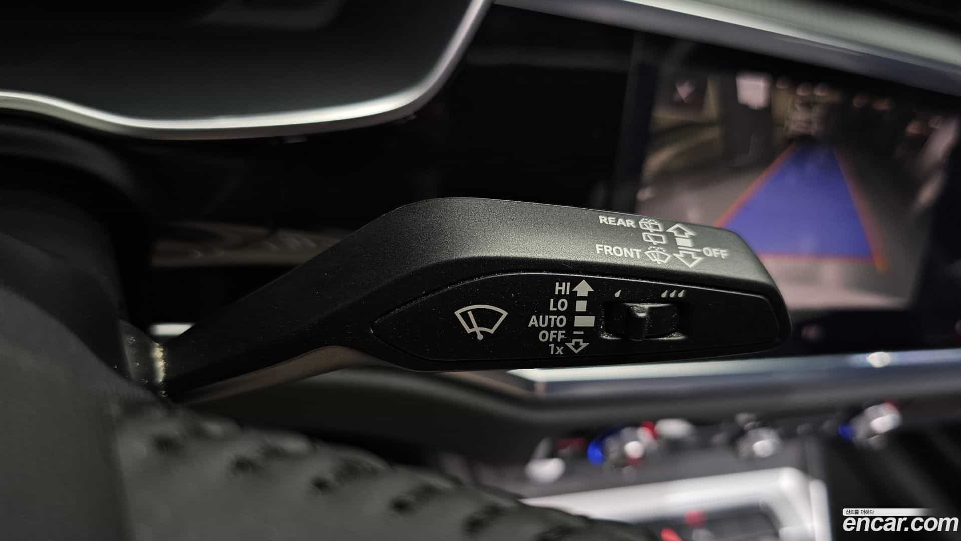 Q3 Audi 2020.10-OPTION-022