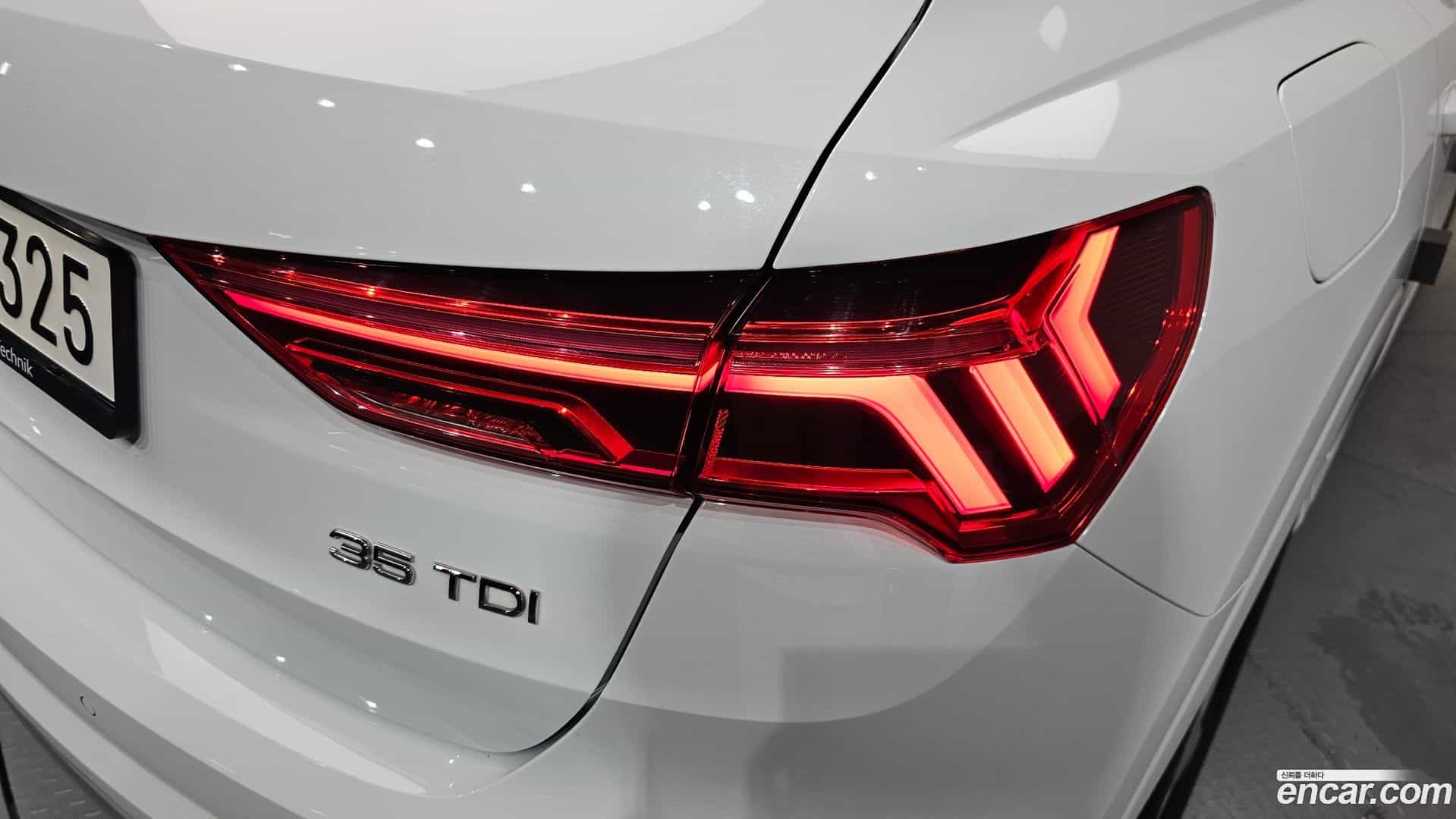 Q3 Audi 2020.10-OUTER-033