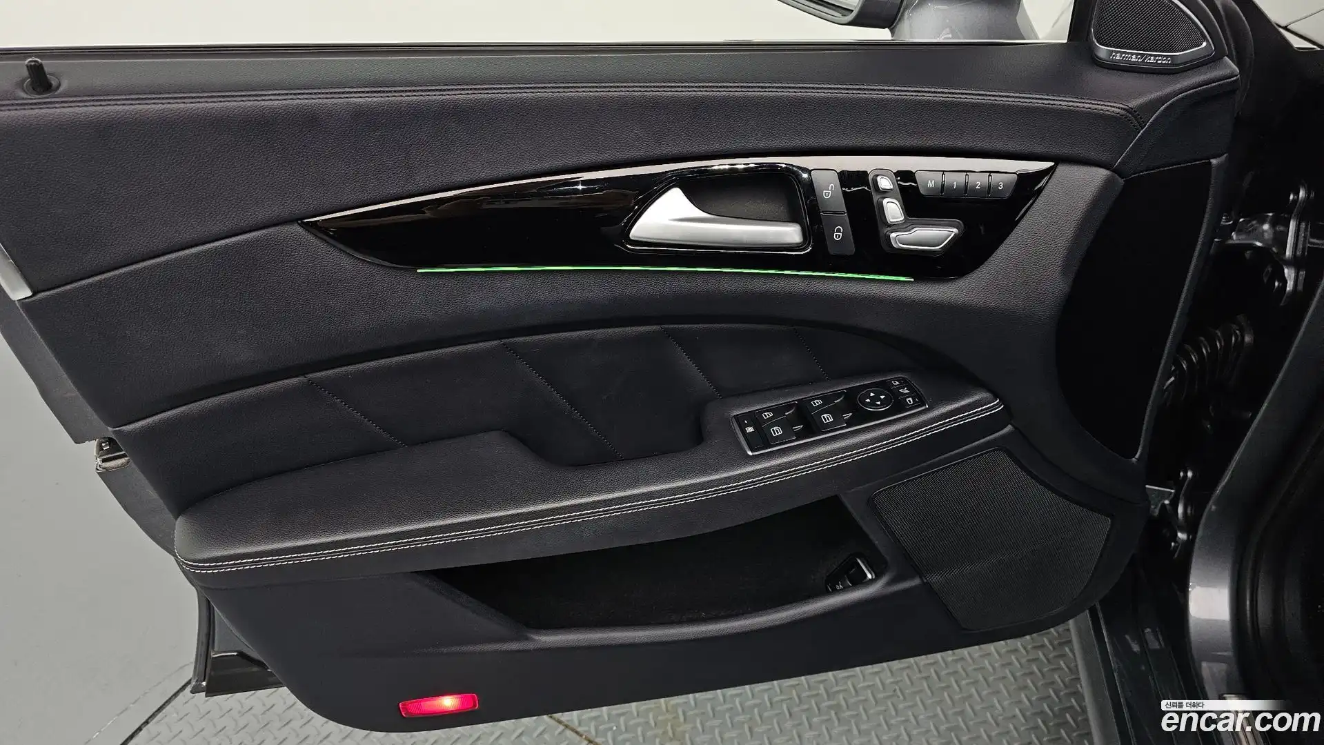 CLS-Class Mercedes-Benz 2017.7-INNER-035