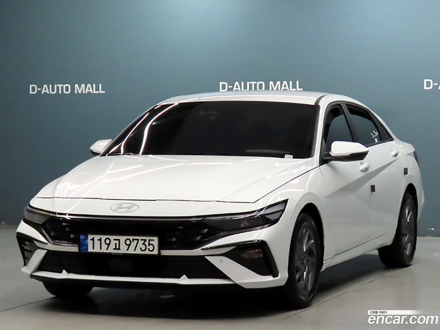 Main__Slider__Photo:AVANTE Hyundai 2024.9-0