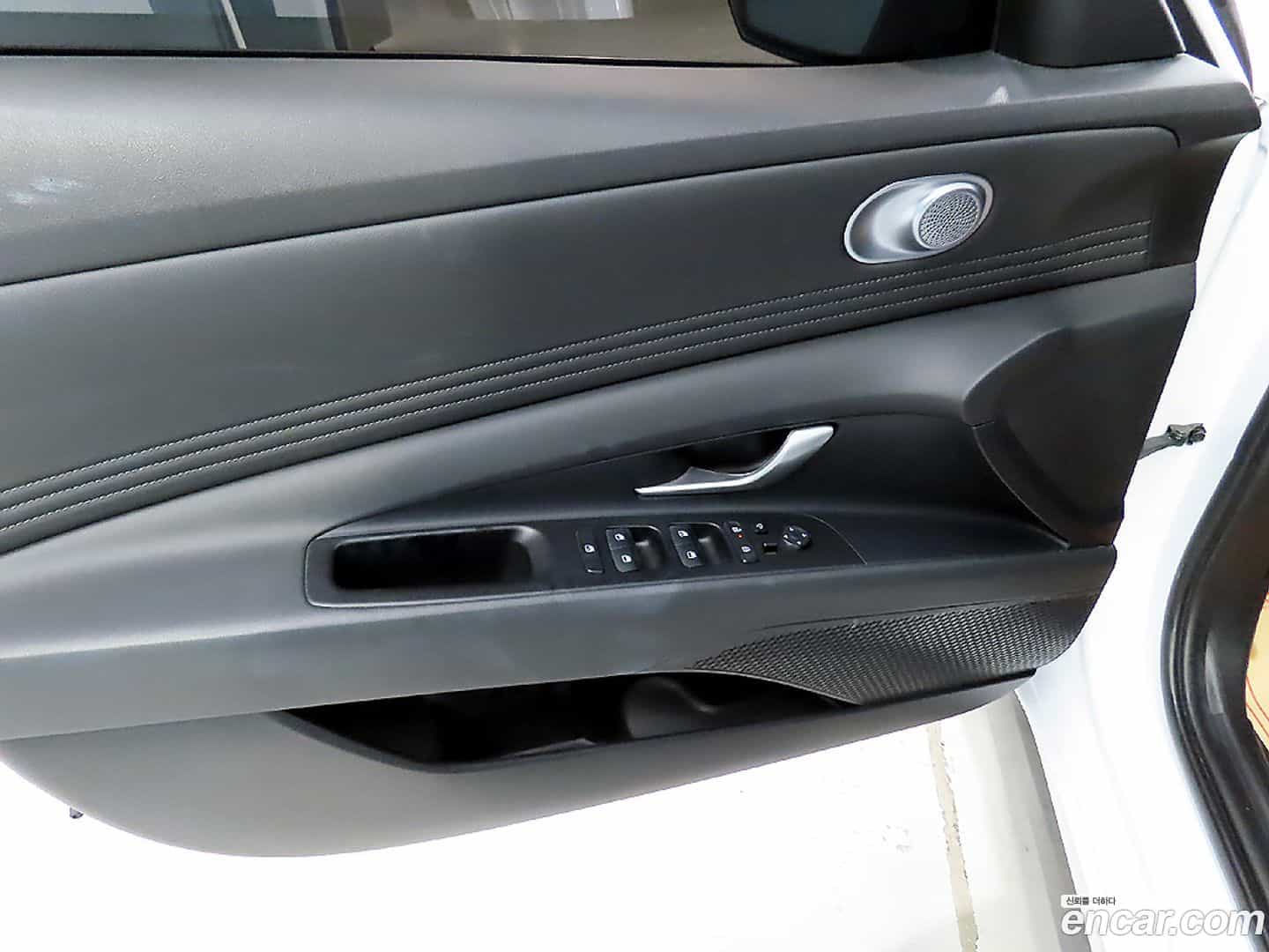 AVANTE Hyundai 2024.9-OPTION-017