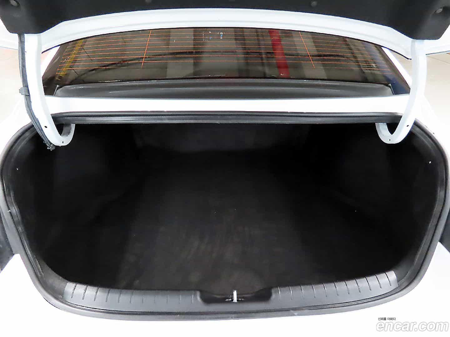 AVANTE Hyundai 2024.9-OPTION-021