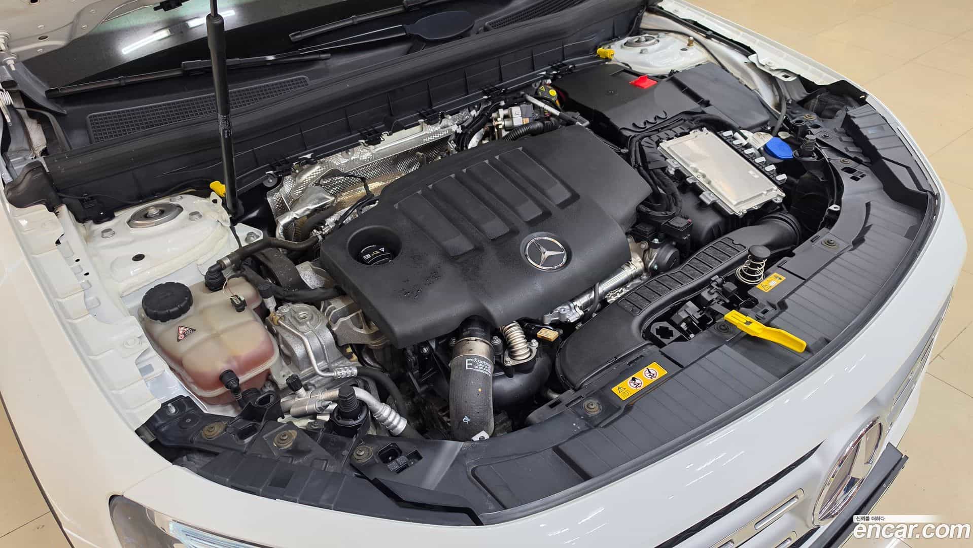 GLB-Class Mercedes-Benz 2021.7-INNER-008