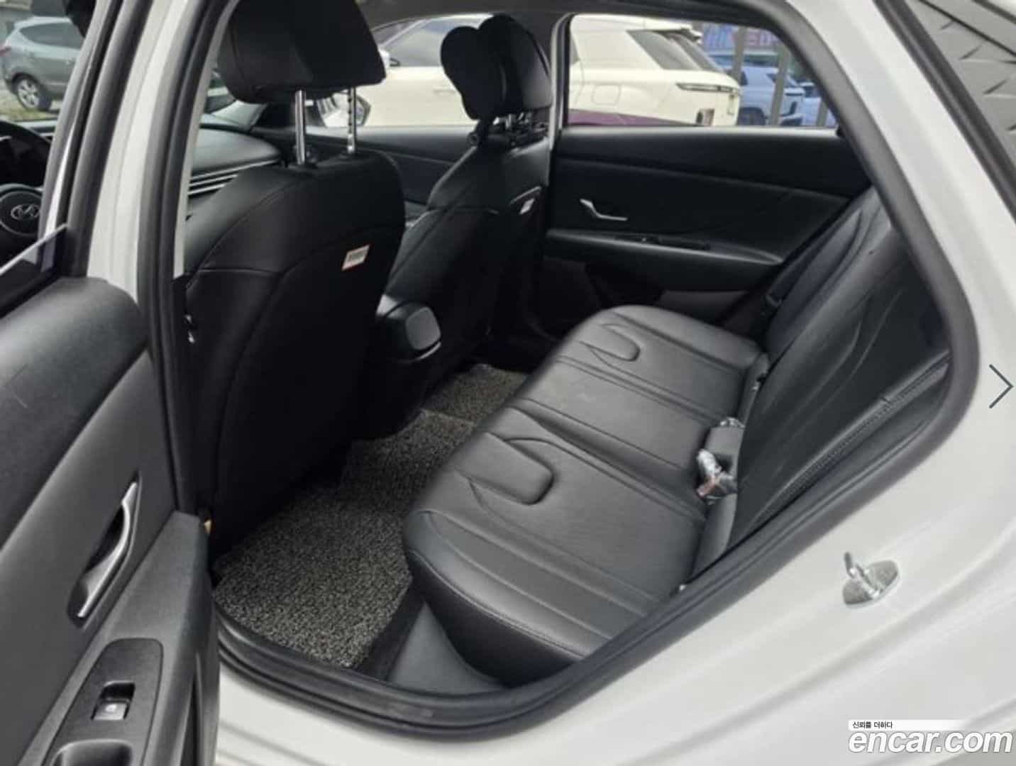 AVANTE Hyundai 2021.10-OUTER-004
