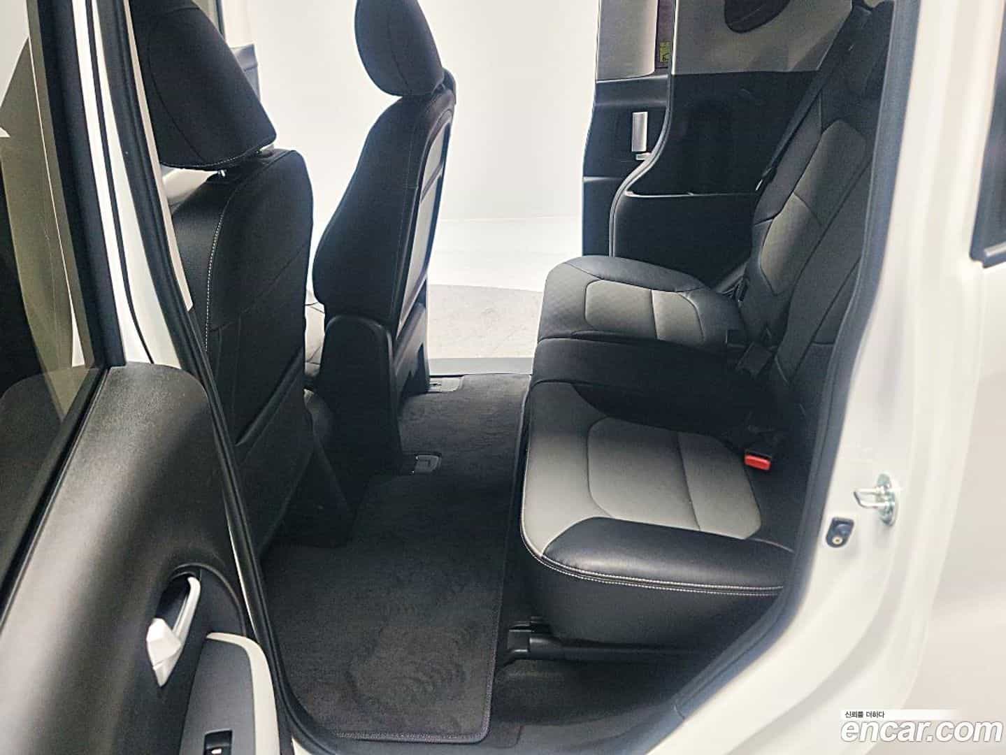 RAY Kia 2022.3-INNER-009
