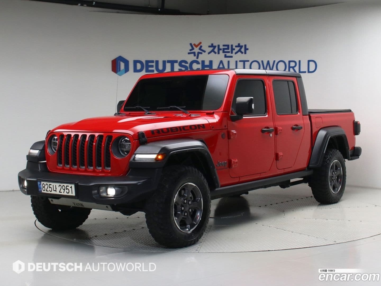 Main__Slider__Photo:Gladiator Jeep 2022.4-0