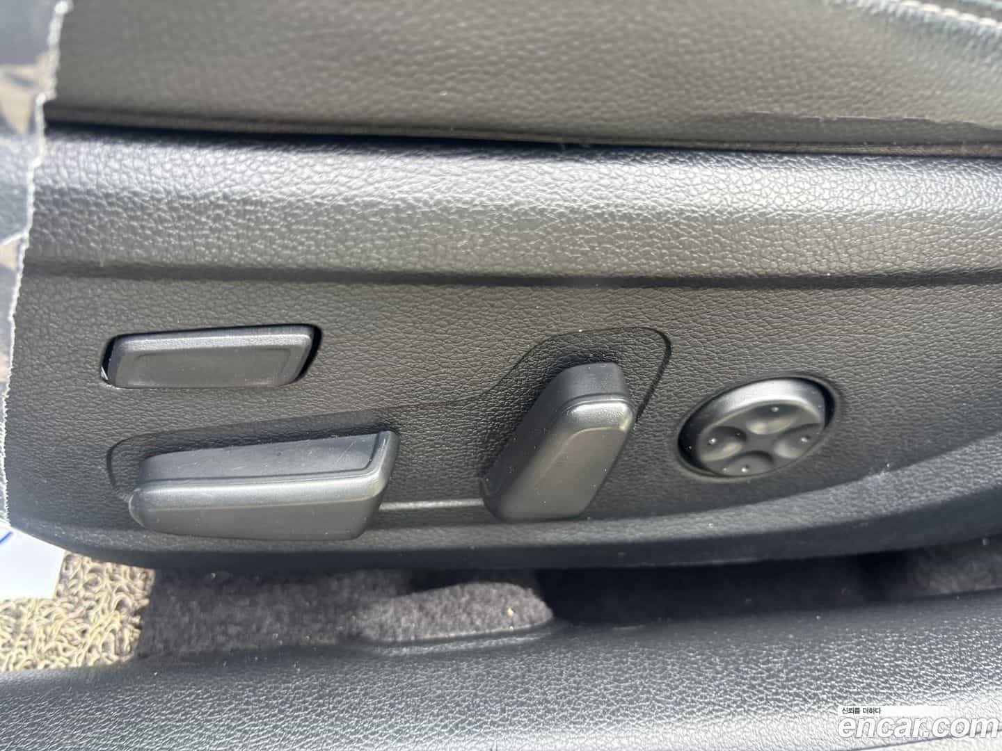 Grandeur Hyundai 2017.0-OPTION-021