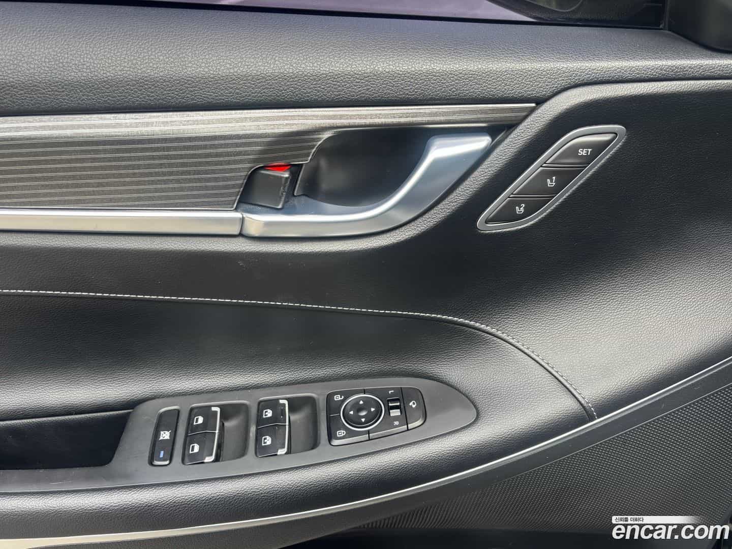 Grandeur Hyundai 2017.0-OPTION-023