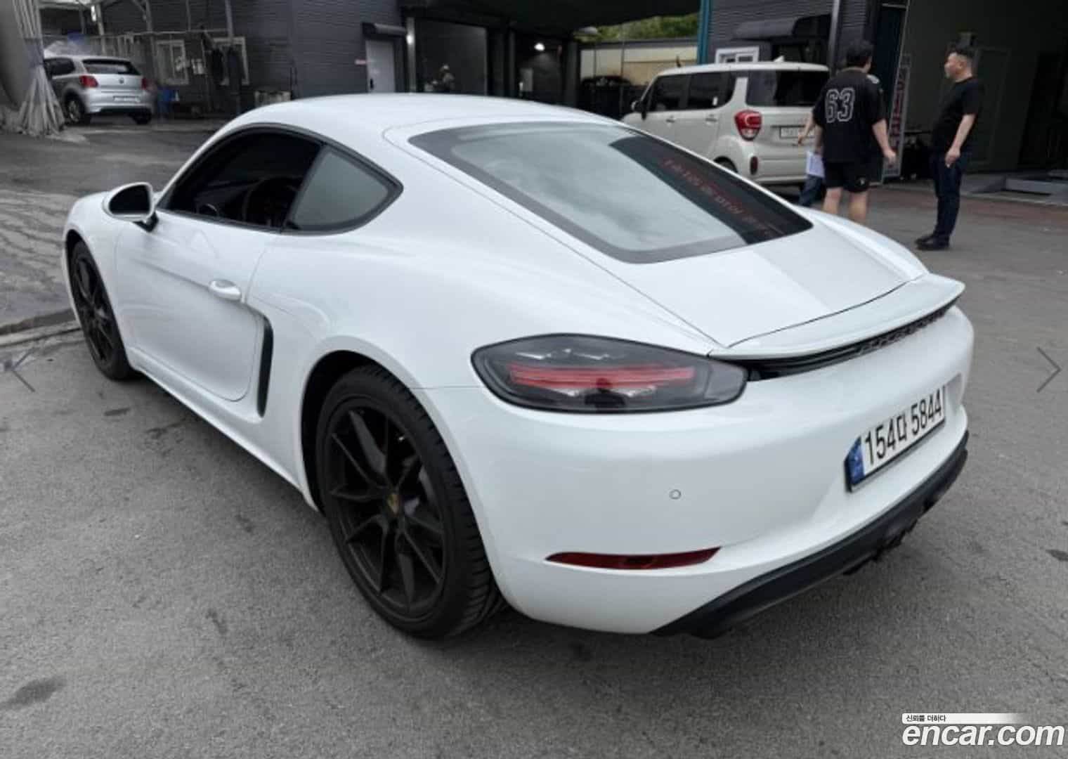 718 Porsche 2017.3-OUTER-003