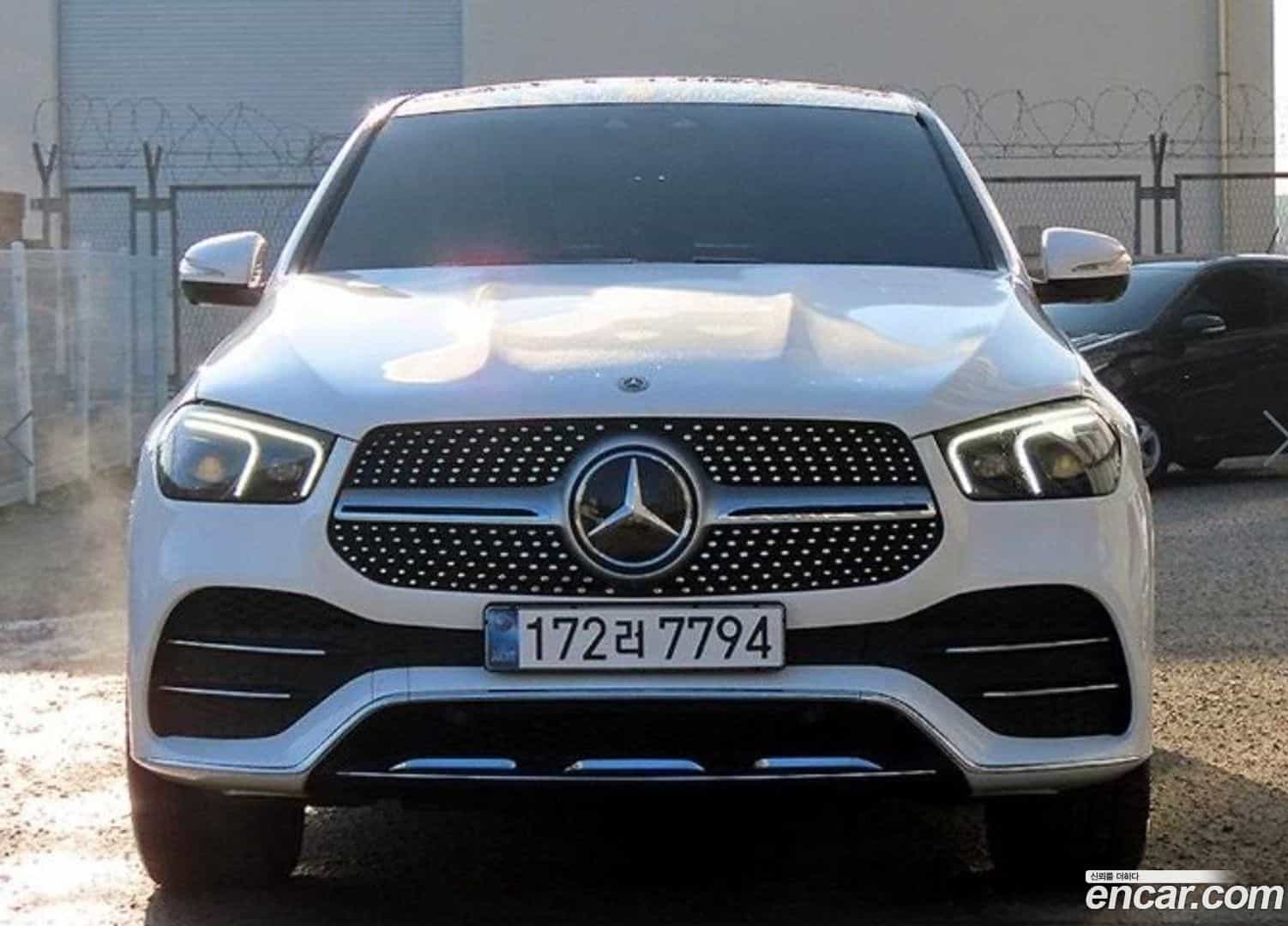 GLE-Class Mercedes-Benz 2021.2-OUTER-001