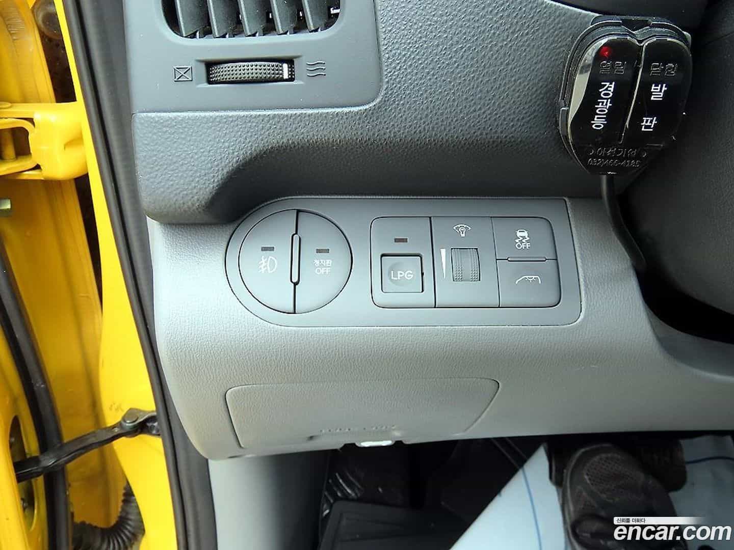 Starex Hyundai 2021.4-OPTION-016