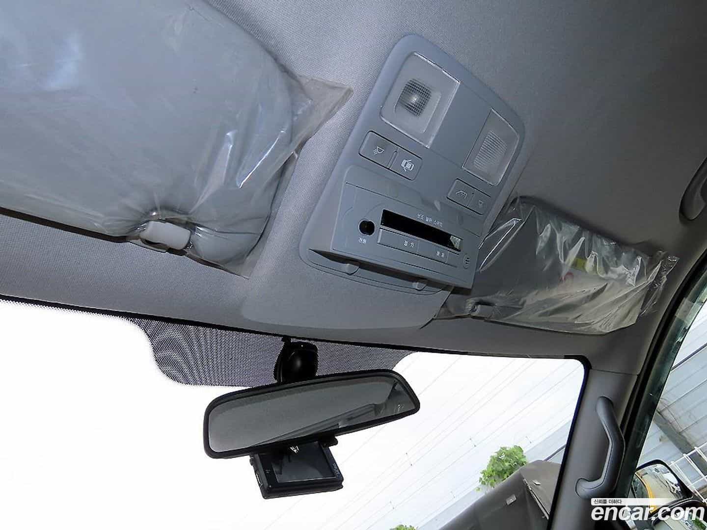 Starex Hyundai 2021.4-OPTION-020