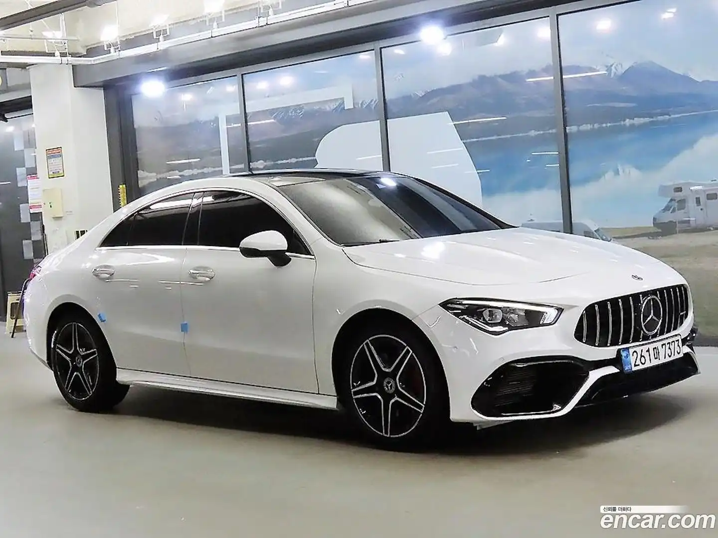 CLA-Class Mercedes-Benz 2022.8-OUTER-001