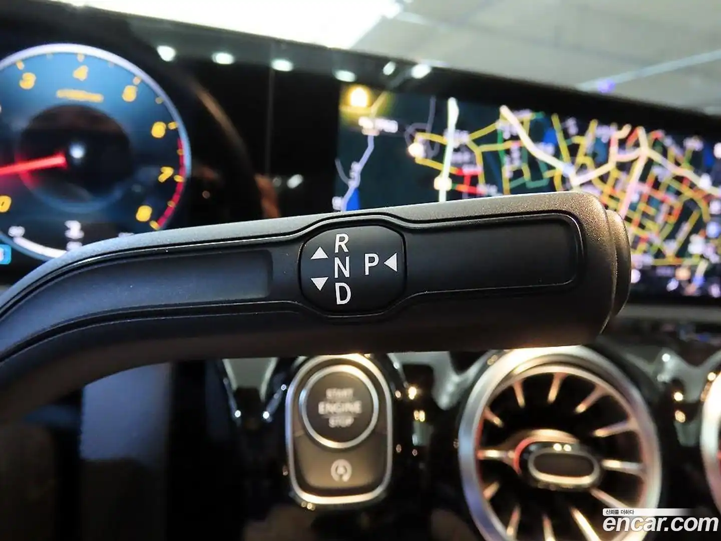 CLA-Class Mercedes-Benz 2022.8-OPTION-016