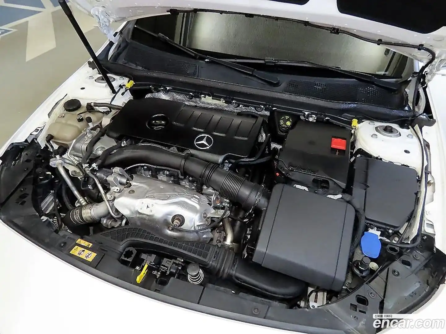 CLA-Class Mercedes-Benz 2022.8-OPTION-023