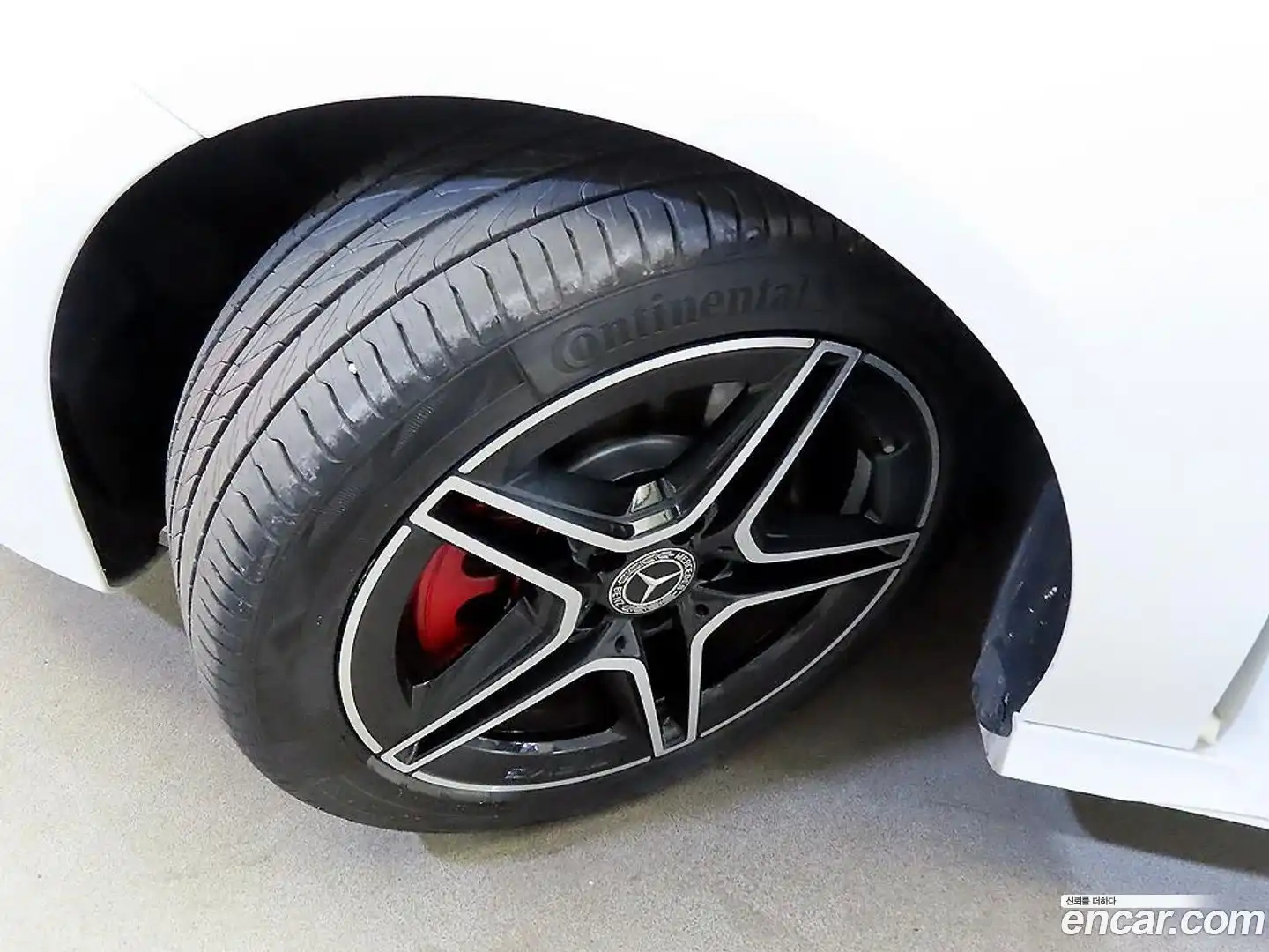 CLA-Class Mercedes-Benz 2022.8-OPTION-024