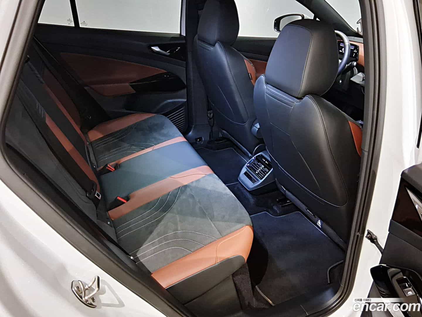 ID.4 Volkswagen 2024.11-INNER-009