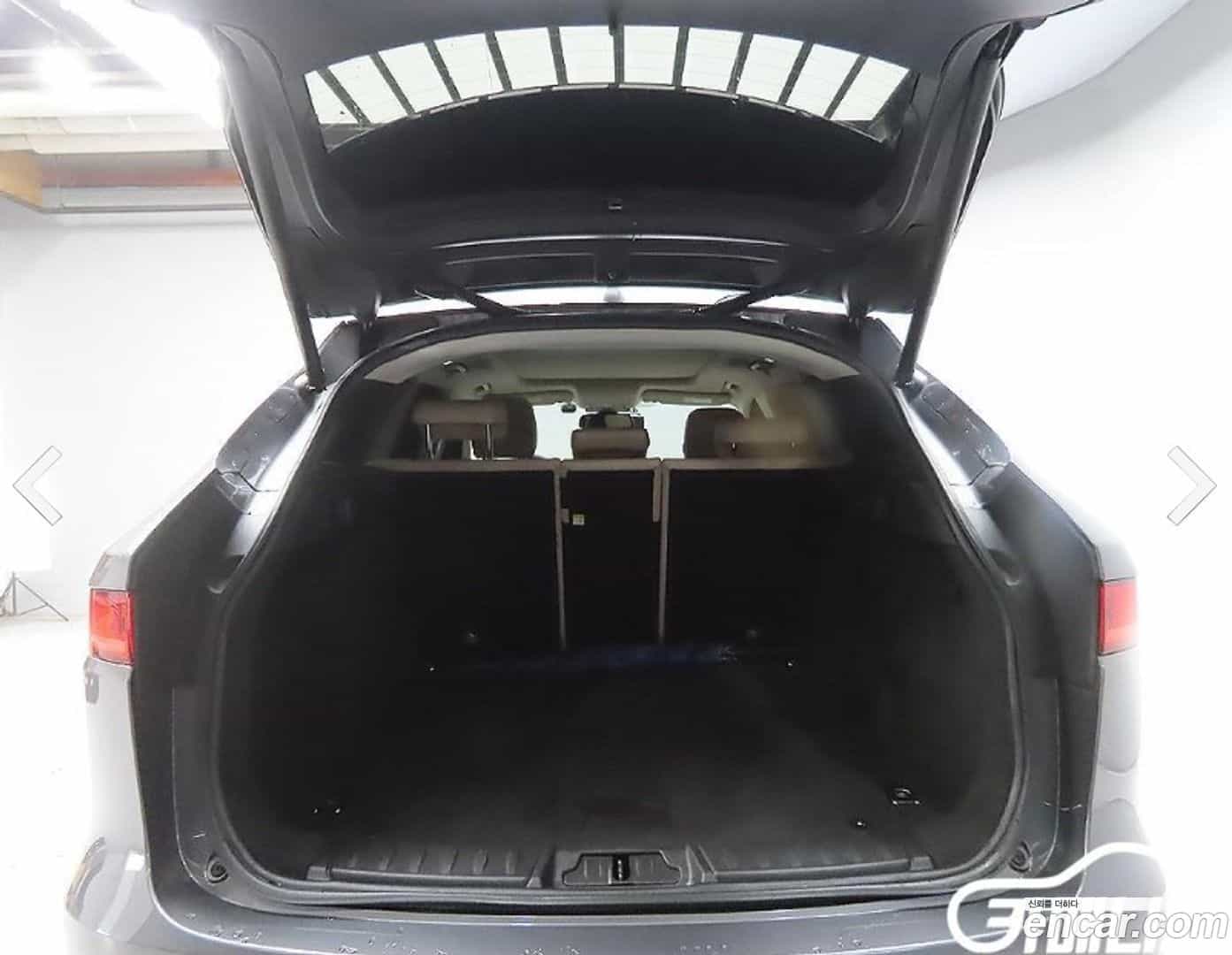 F-PACE Jaguar 2017.6-INNER-009