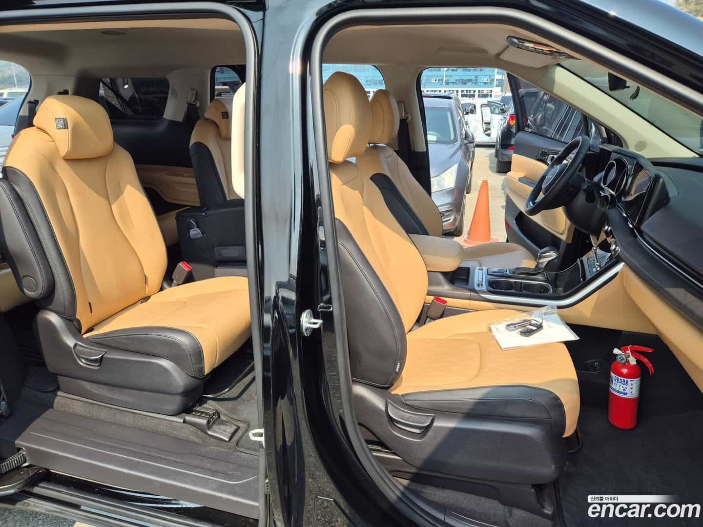Canival Kia 2022.8-OPTION-015