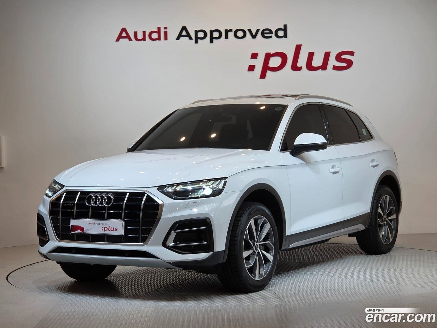 Main__Slider__Photo:Q5 Audi 2023.11-0