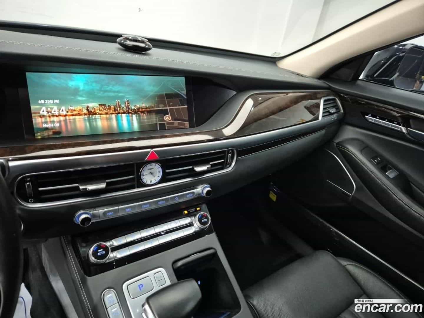 G90 Genesis 2019.5-OPTION-017
