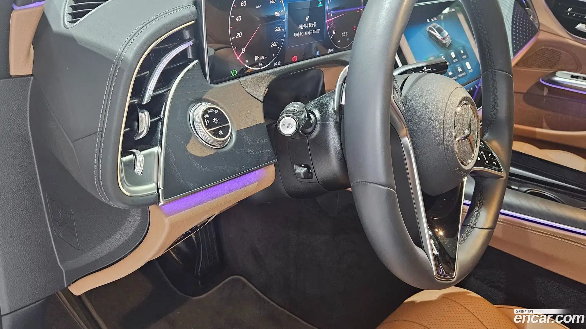 E-Class Mercedes-Benz 2024.9-OPTION-019