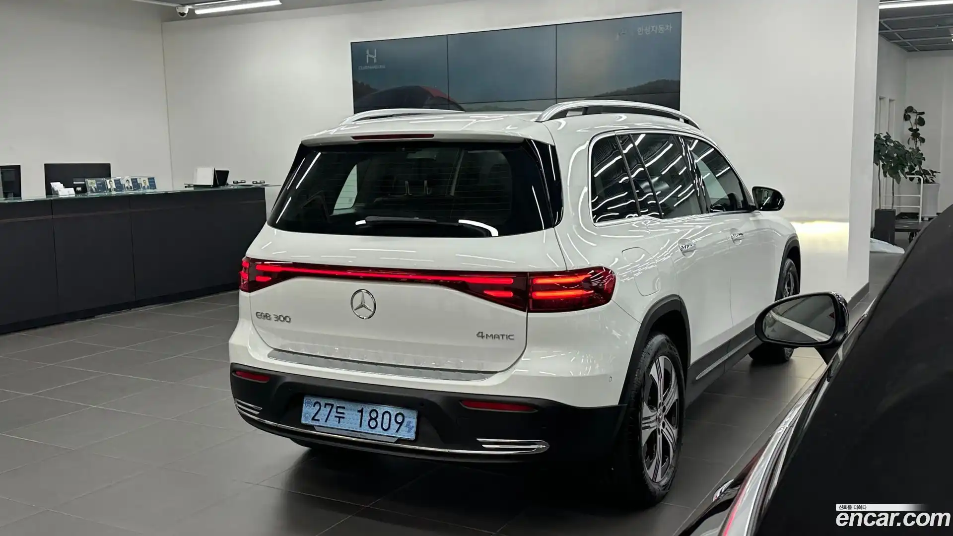 EQB Mercedes-Benz 2025.8-OUTER-004