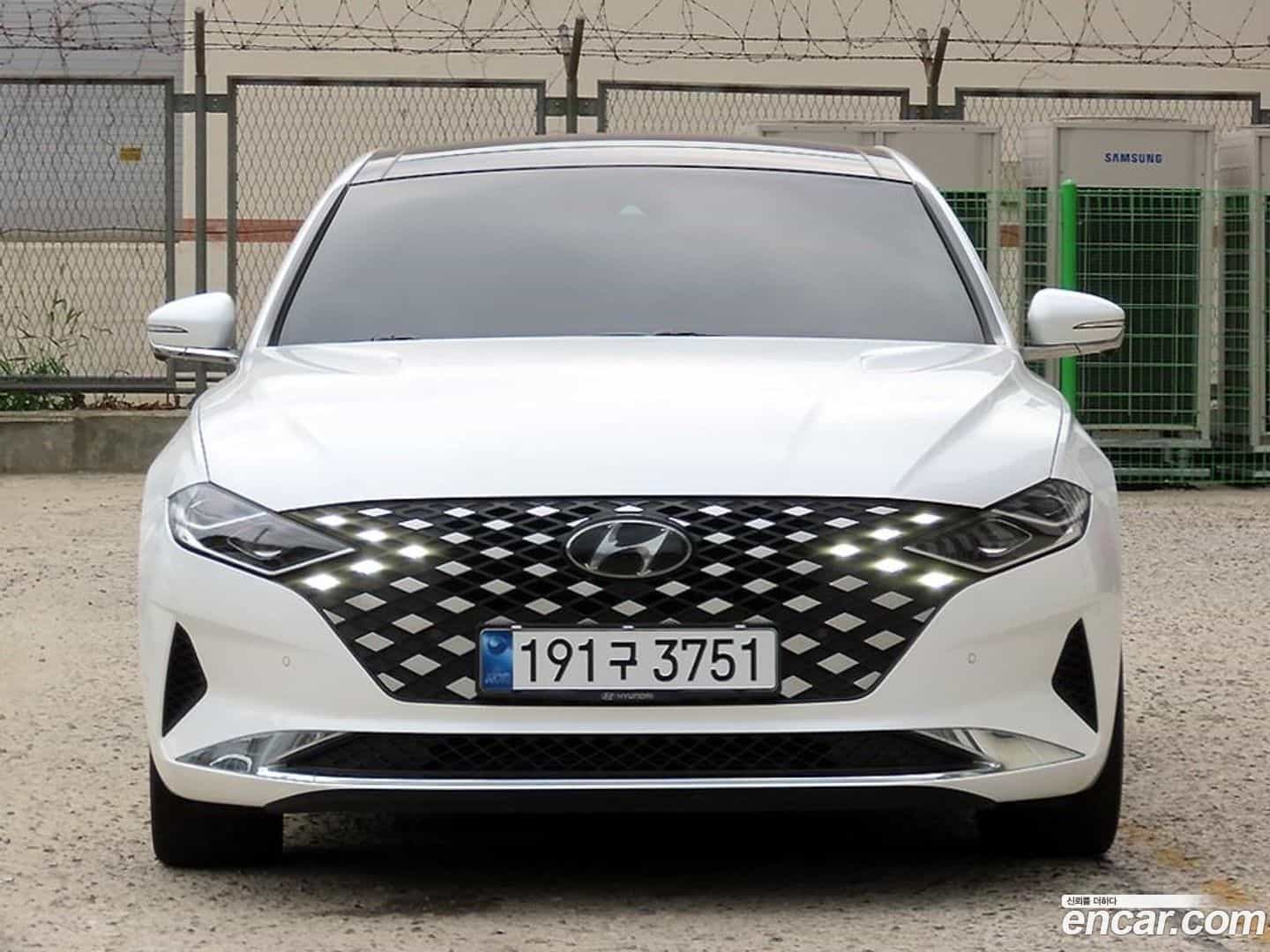 Grandeur Hyundai 2022.5-OUTER-002