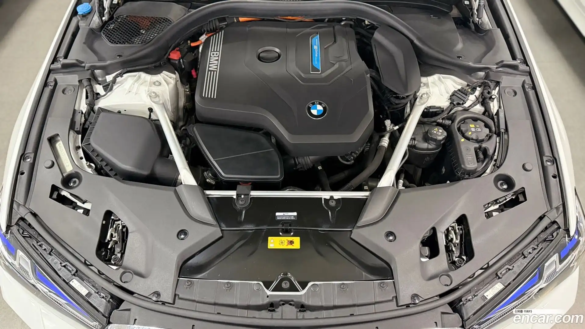 5-Series BMW 2023.4-OUTER-006