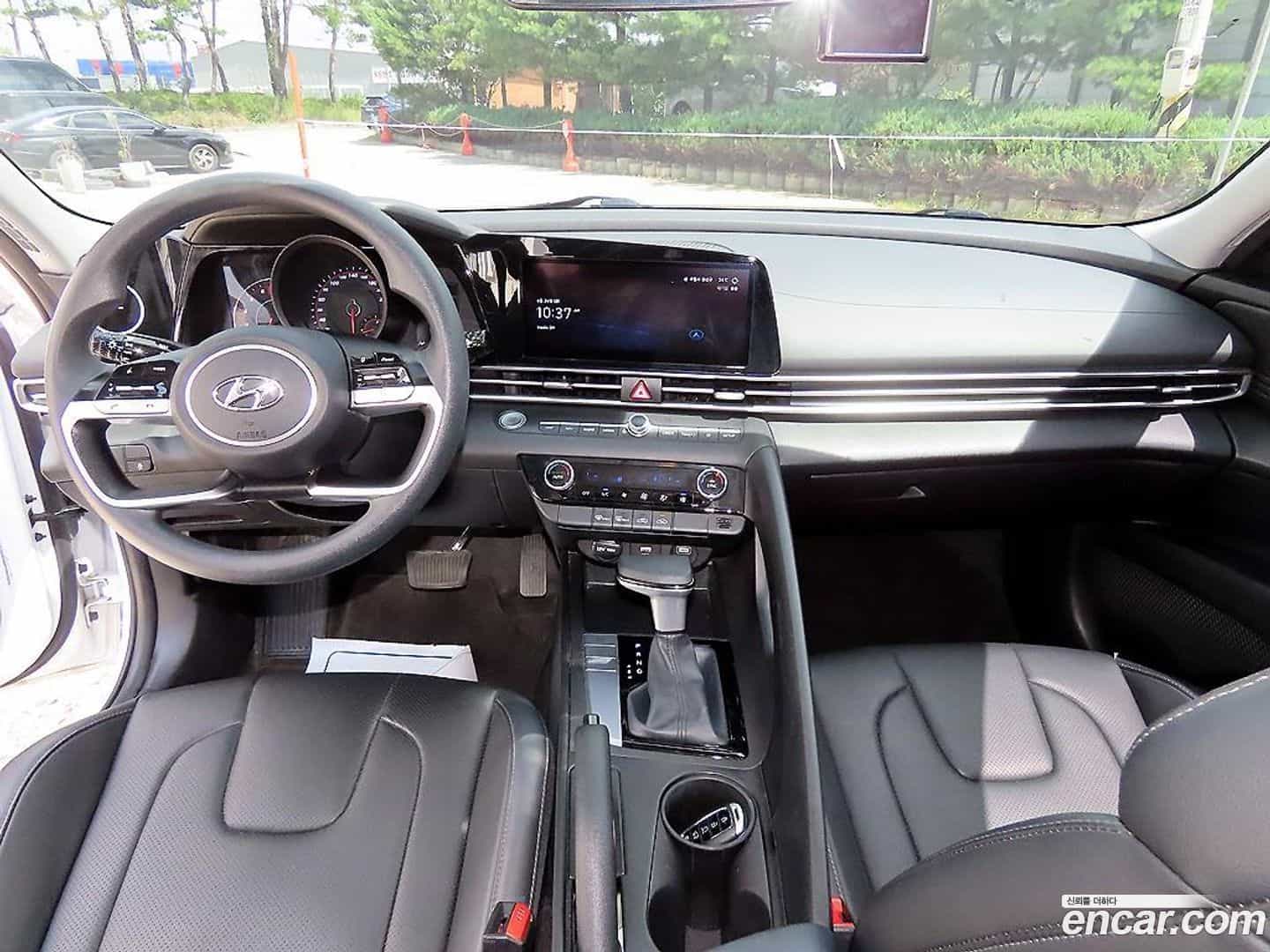 AVANTE Hyundai 2021.10-INNER-007