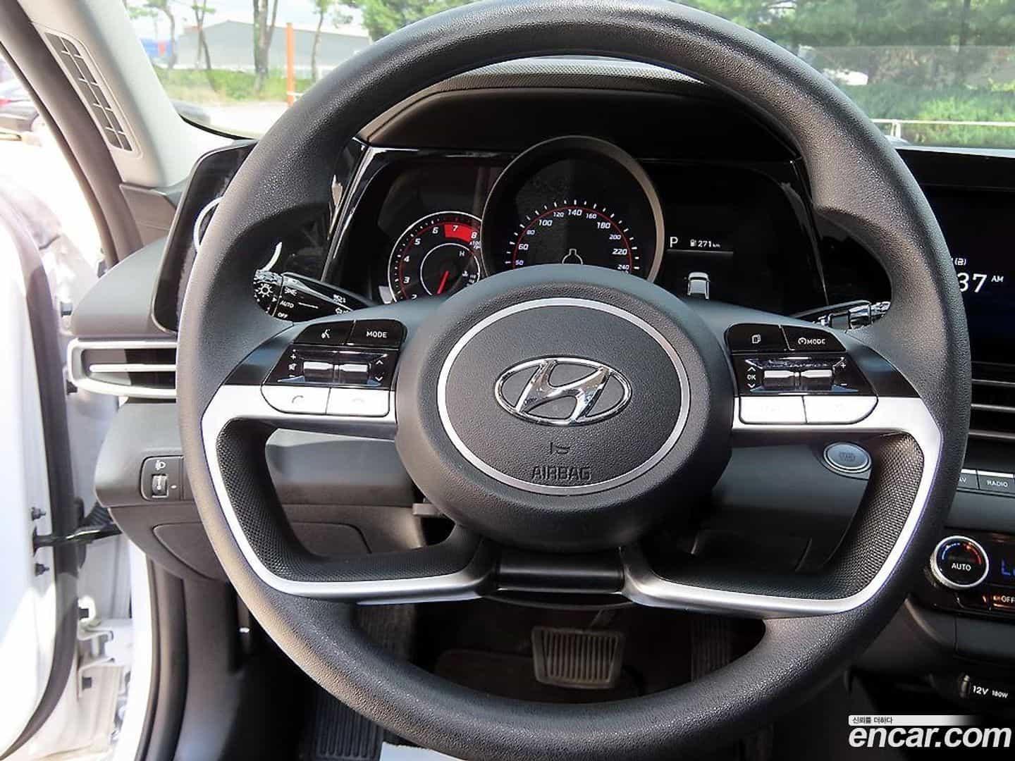 AVANTE Hyundai 2021.10-INNER-008